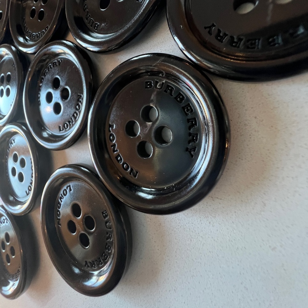 13 Burberry Coat Buttons